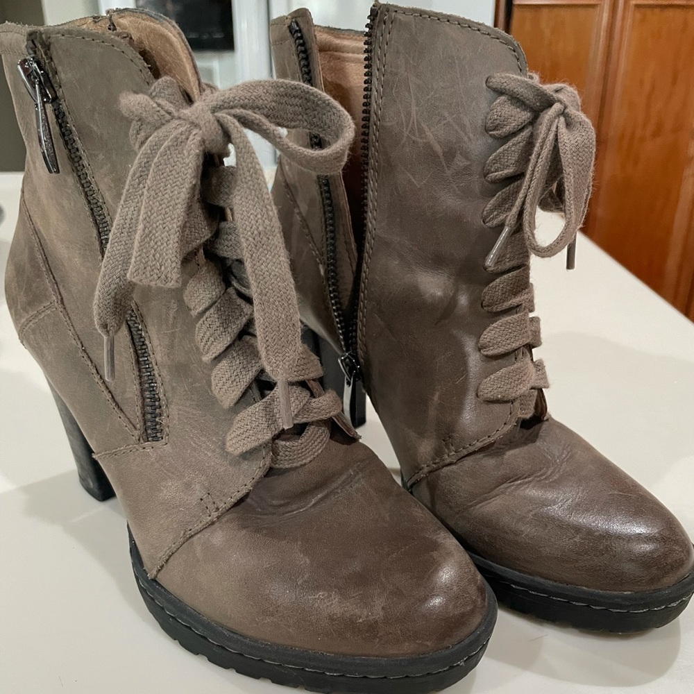 Combat ankle boots